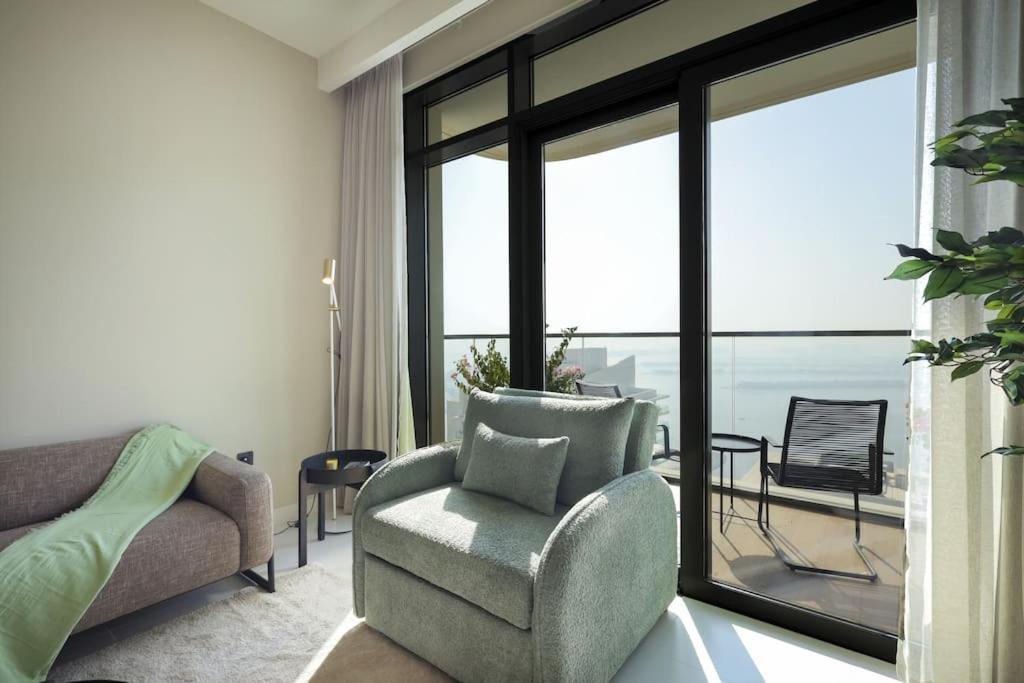 Stunning Beachfront 1br In Palm Jumeirah By Aya Boutique Apartment *