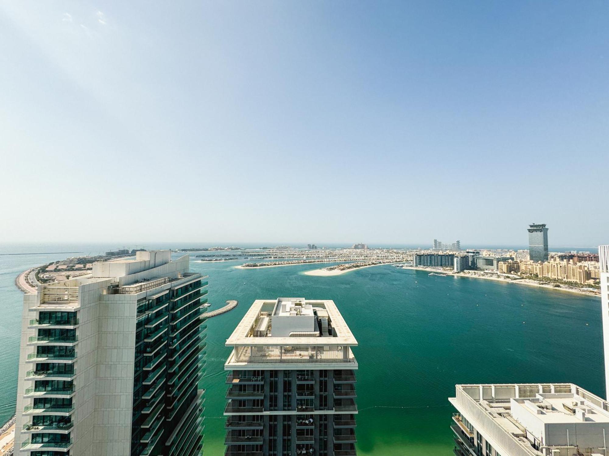 Stunning Beachfront 1br In Palm Jumeirah By Aya Boutique *